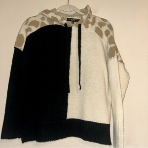 Central Park West Black and Cream Hooded  Sweatshirt Sweater Sz XS